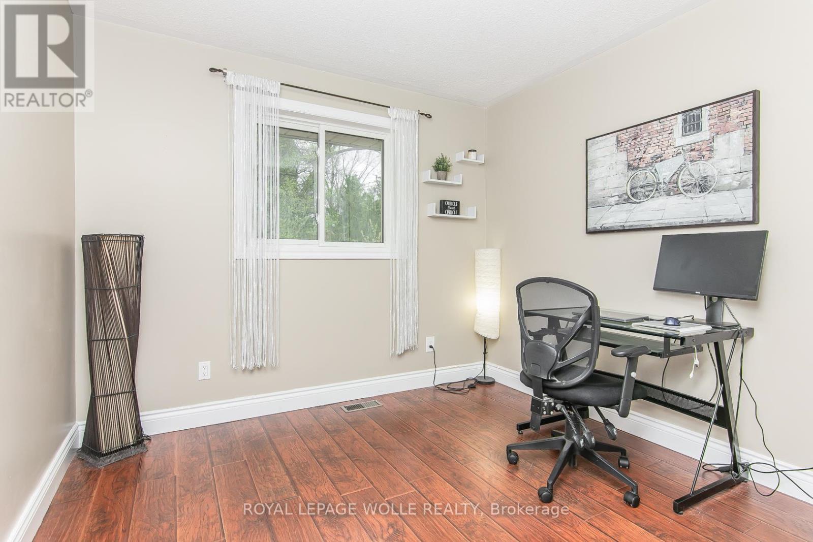 












1774 OLD MILL ROAD

,
Kitchener,




Ontario
N2P1Z5

