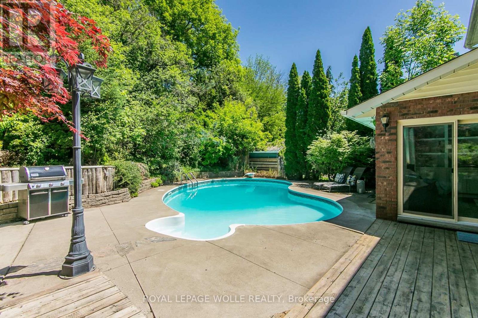 












1774 OLD MILL ROAD

,
Kitchener,




Ontario
N2P1Z5

