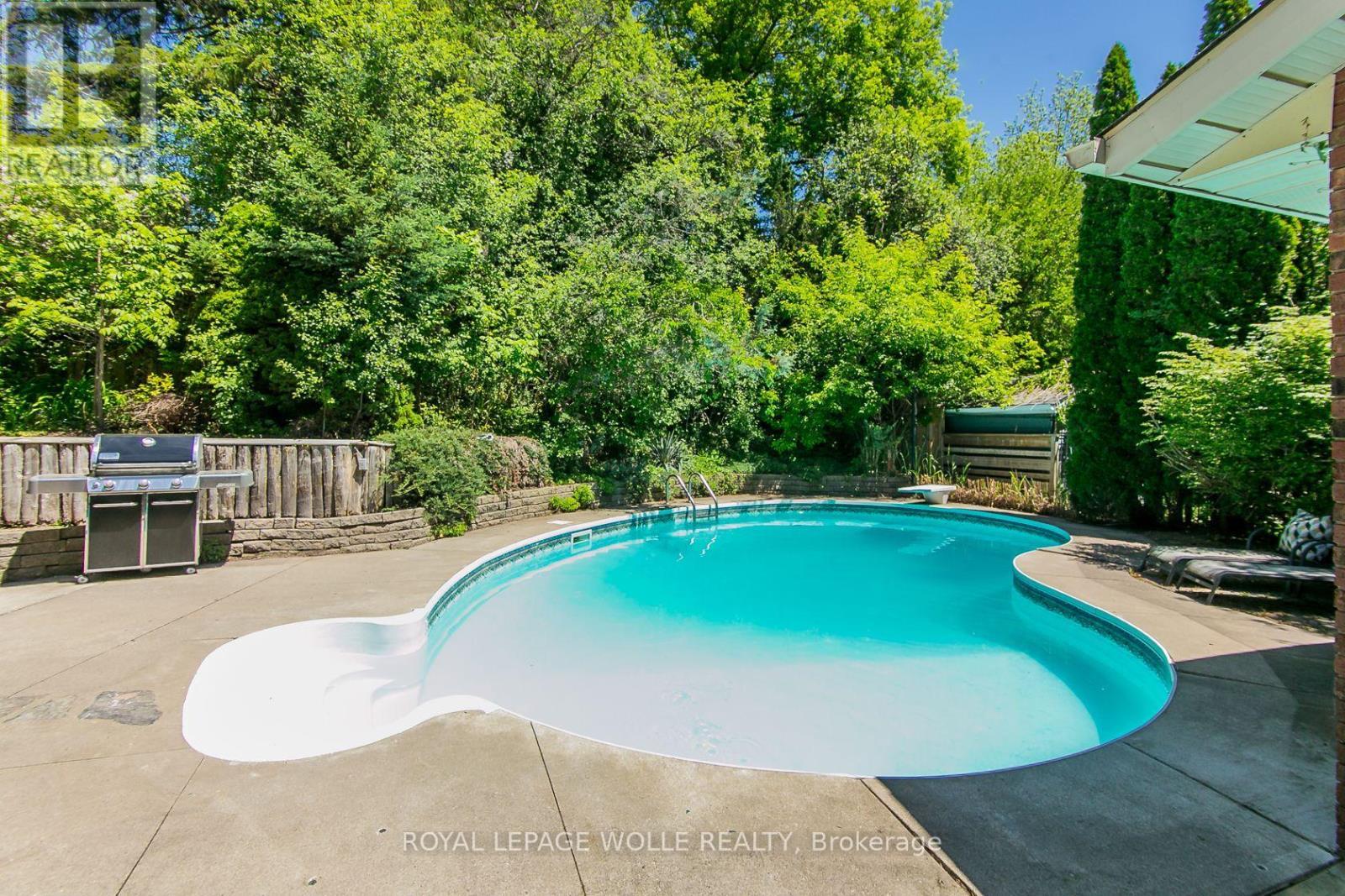 












1774 OLD MILL ROAD

,
Kitchener,




Ontario
N2P1Z5


