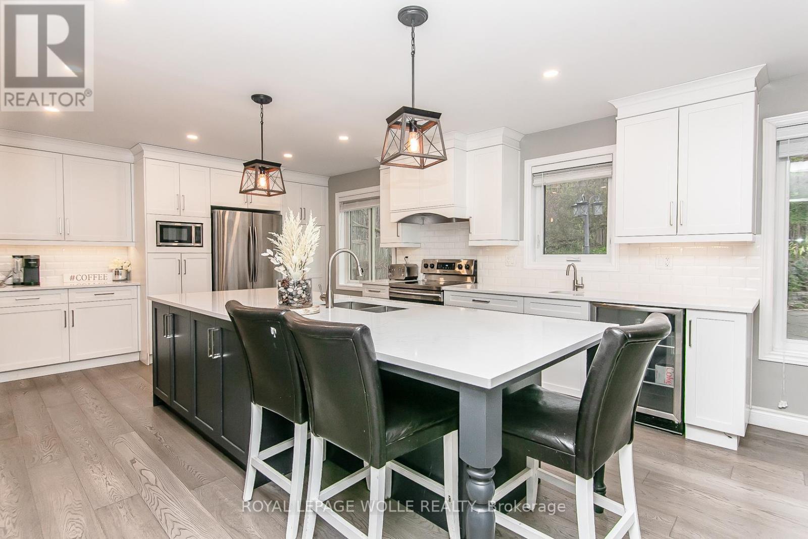 












1774 OLD MILL ROAD

,
Kitchener,




Ontario
N2P1Z5


