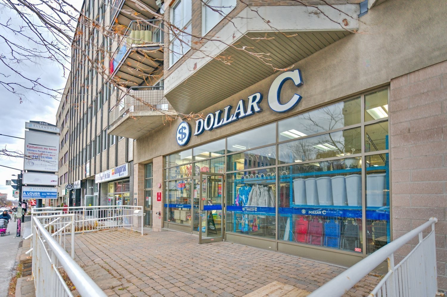 









5831


Ch. de la Côte-des-Neiges

,
Montréal (Côte-des-Neiges/Notre-Dame-de-Grâce),




QC
H3S1Z2

