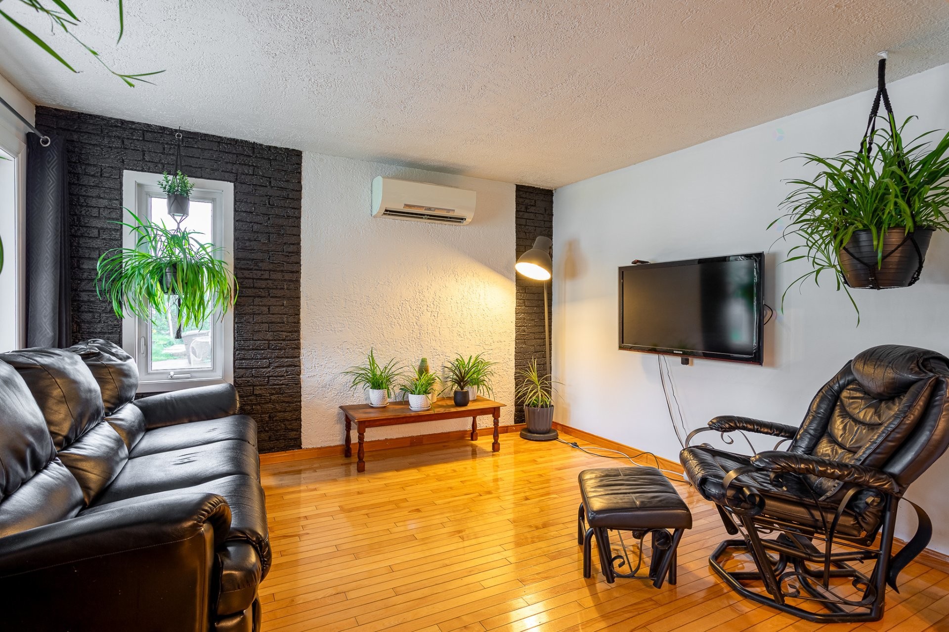









421


Rue de l'Alouette

,
Shawinigan,




QC
G0X1L0

