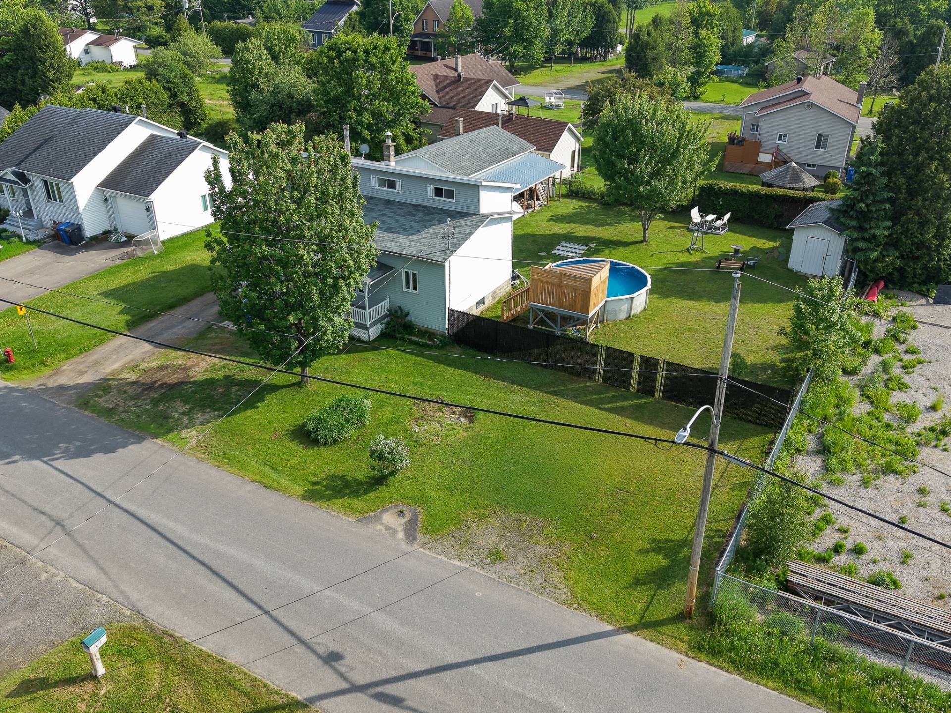 









421


Rue de l'Alouette

,
Shawinigan,




QC
G0X1L0


