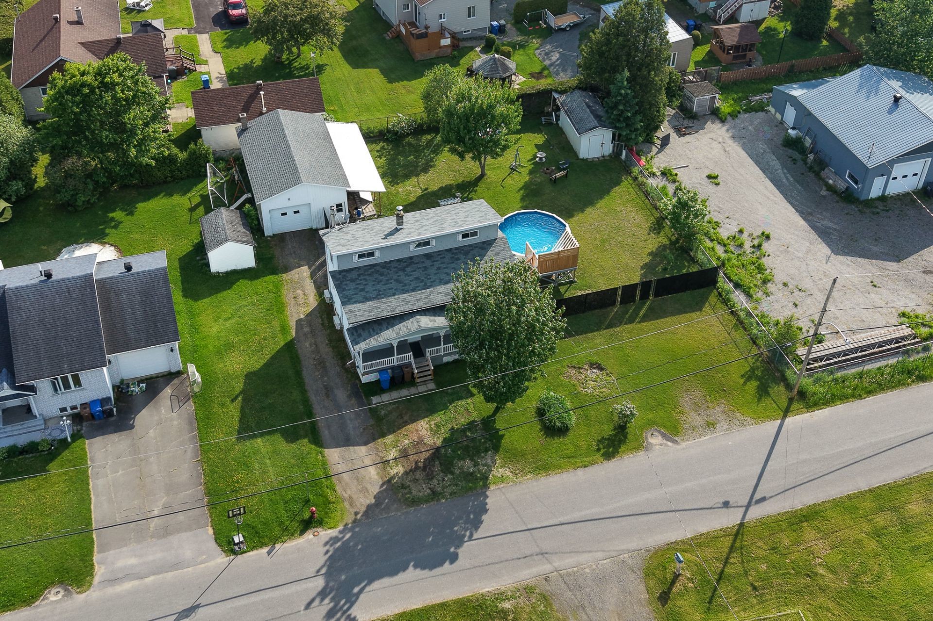 









421


Rue de l'Alouette

,
Shawinigan,




QC
G0X1L0

