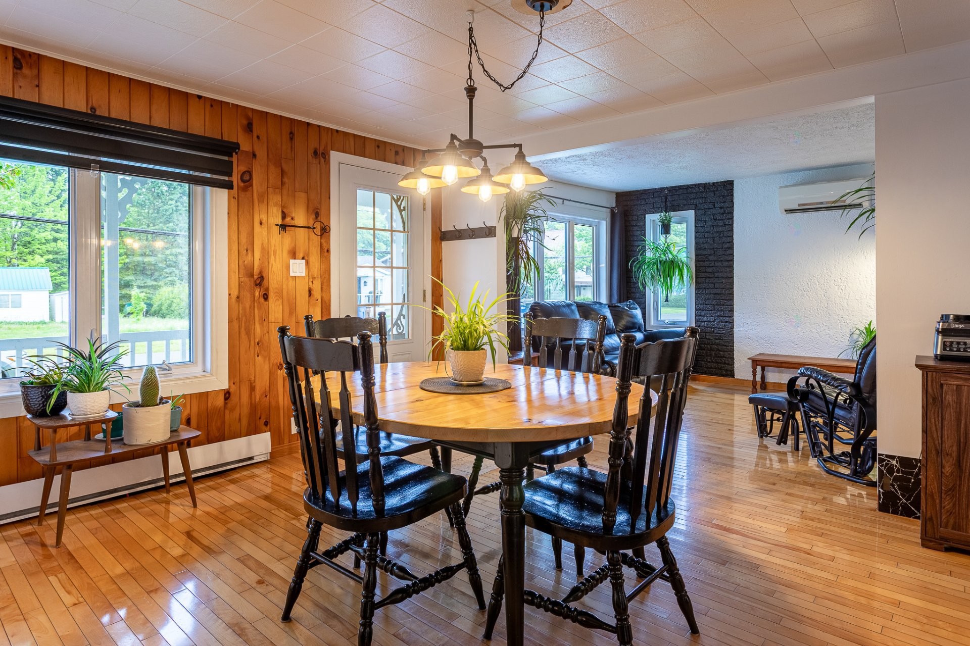 









421


Rue de l'Alouette

,
Shawinigan,




QC
G0X1L0

