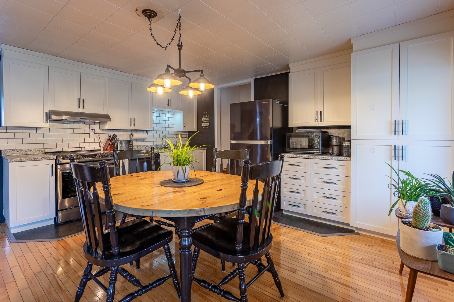 









421


Rue de l'Alouette

,
Shawinigan,




QC
G0X1L0

