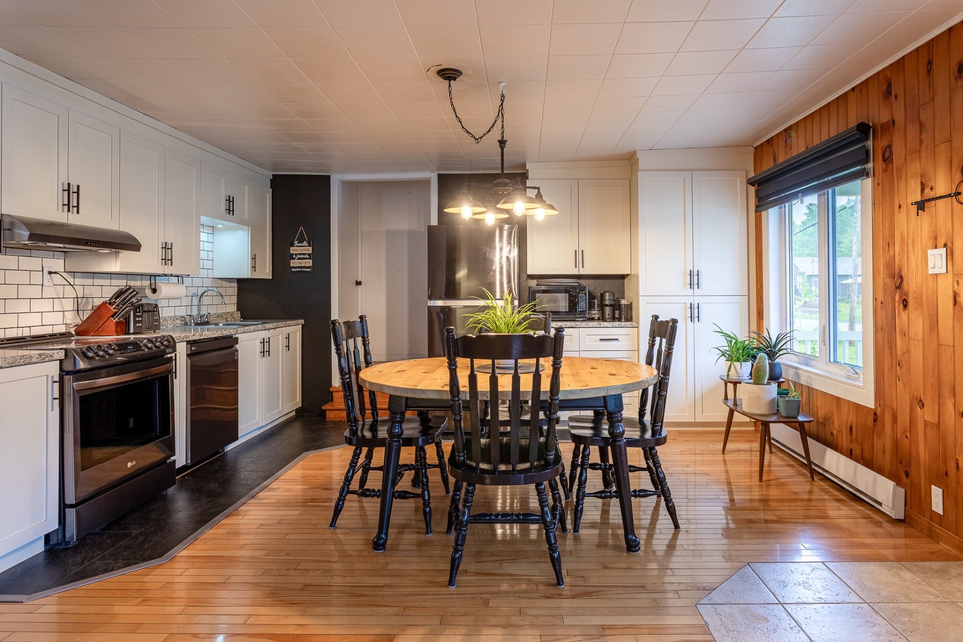 









421


Rue de l'Alouette

,
Shawinigan,




QC
G0X1L0

