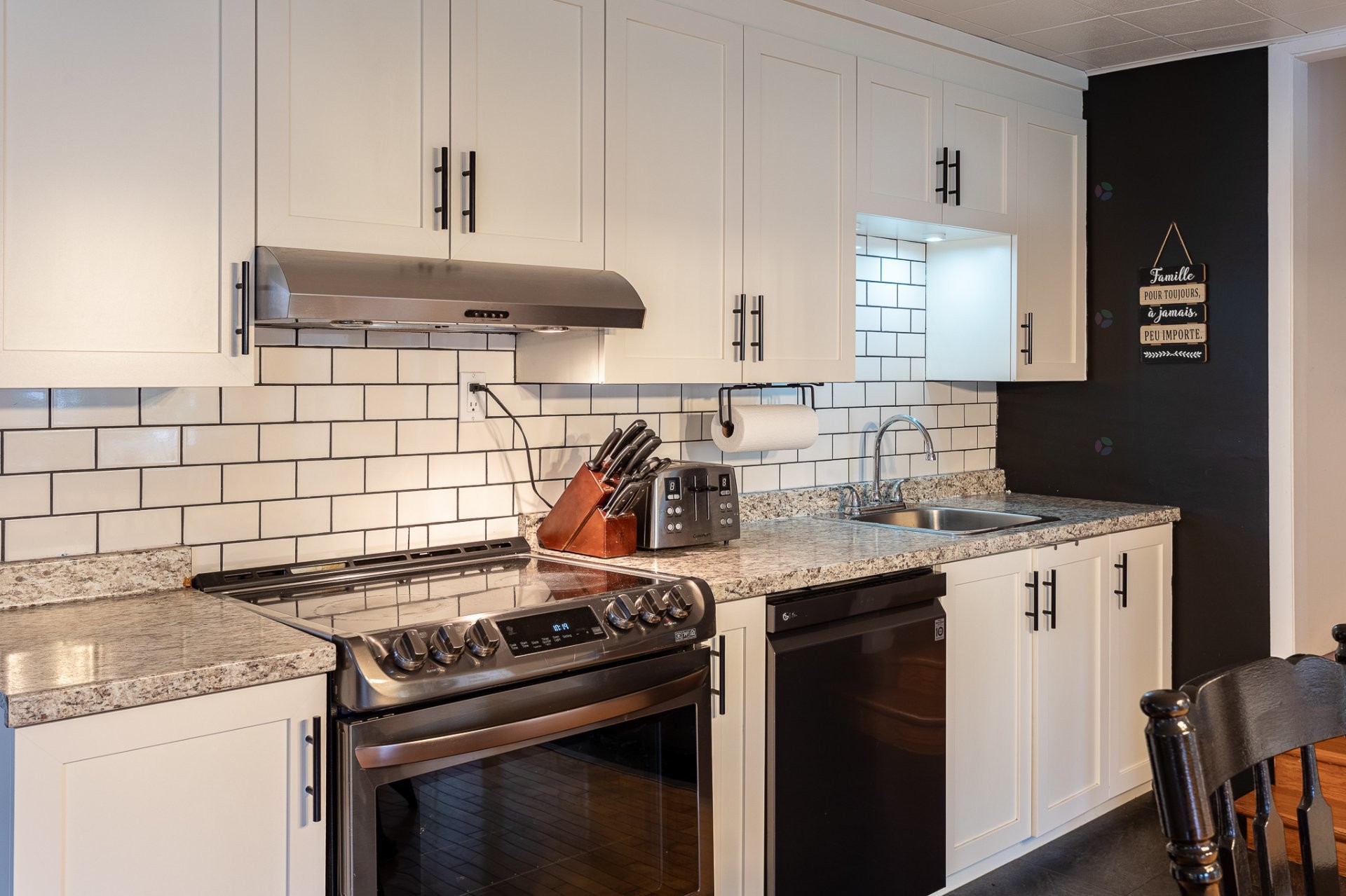 









421


Rue de l'Alouette

,
Shawinigan,




QC
G0X1L0

