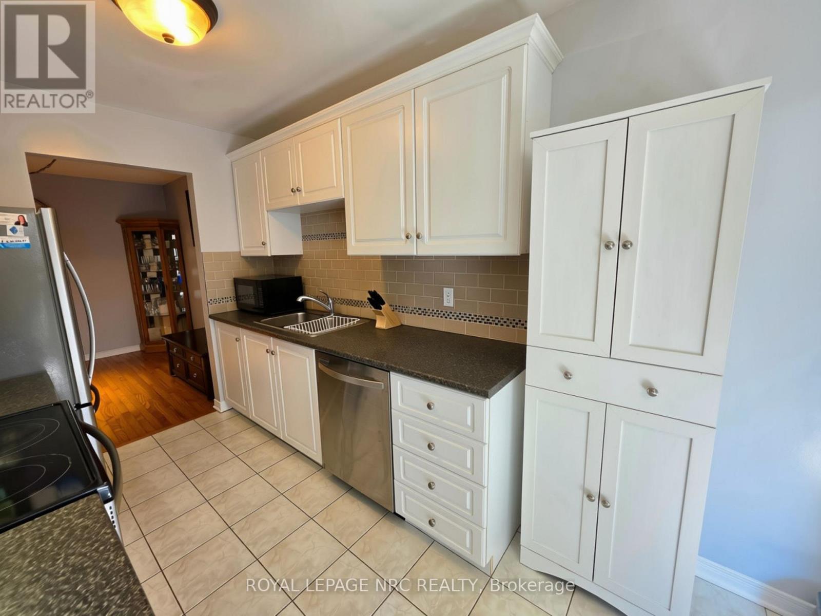 












28 - 5070 DRUMMOND ROAD

,
Niagara Falls (Cherrywood),




Ontario
L2E6E4

