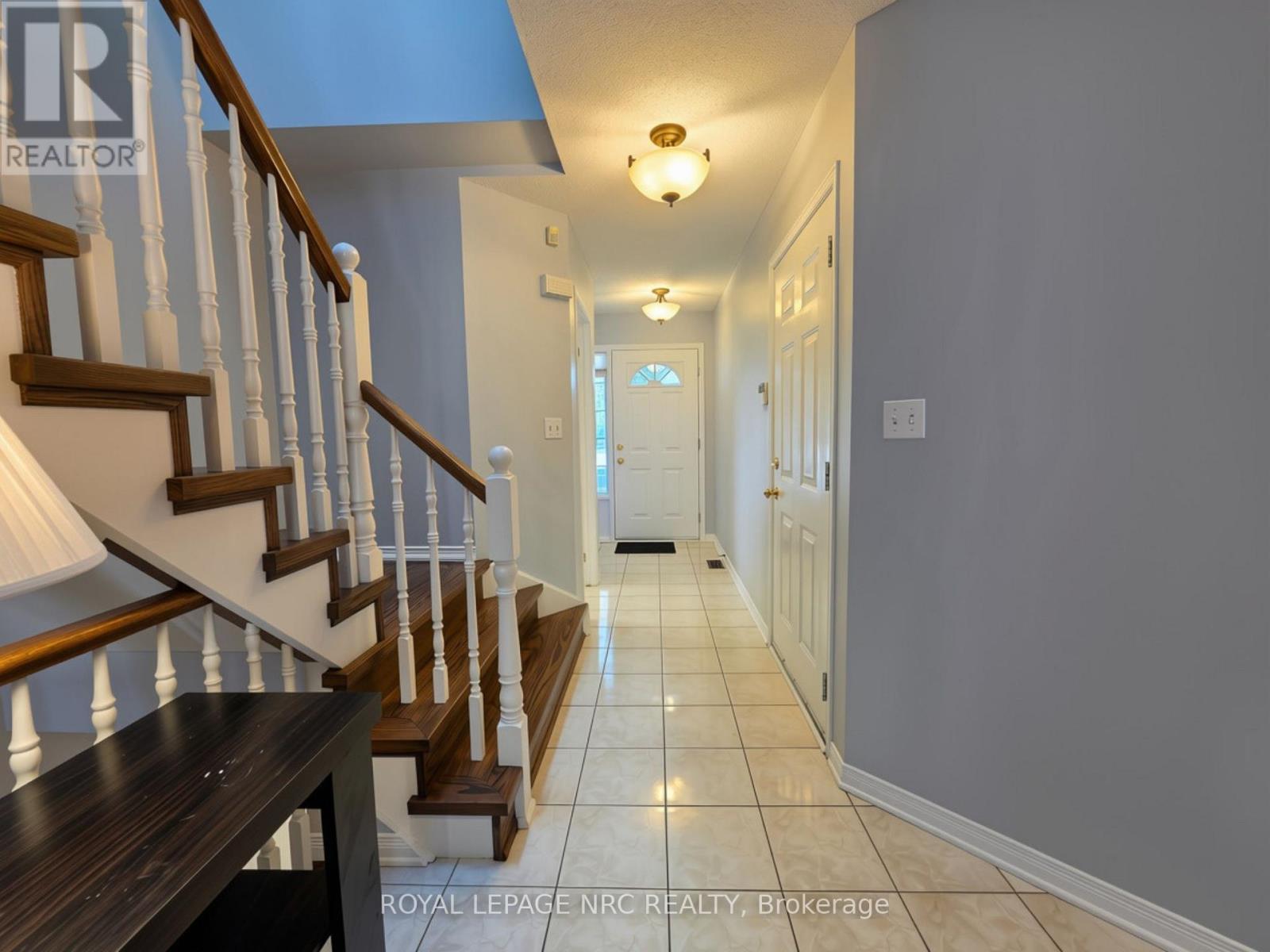 












28 - 5070 DRUMMOND ROAD

,
Niagara Falls (Cherrywood),




Ontario
L2E6E4

