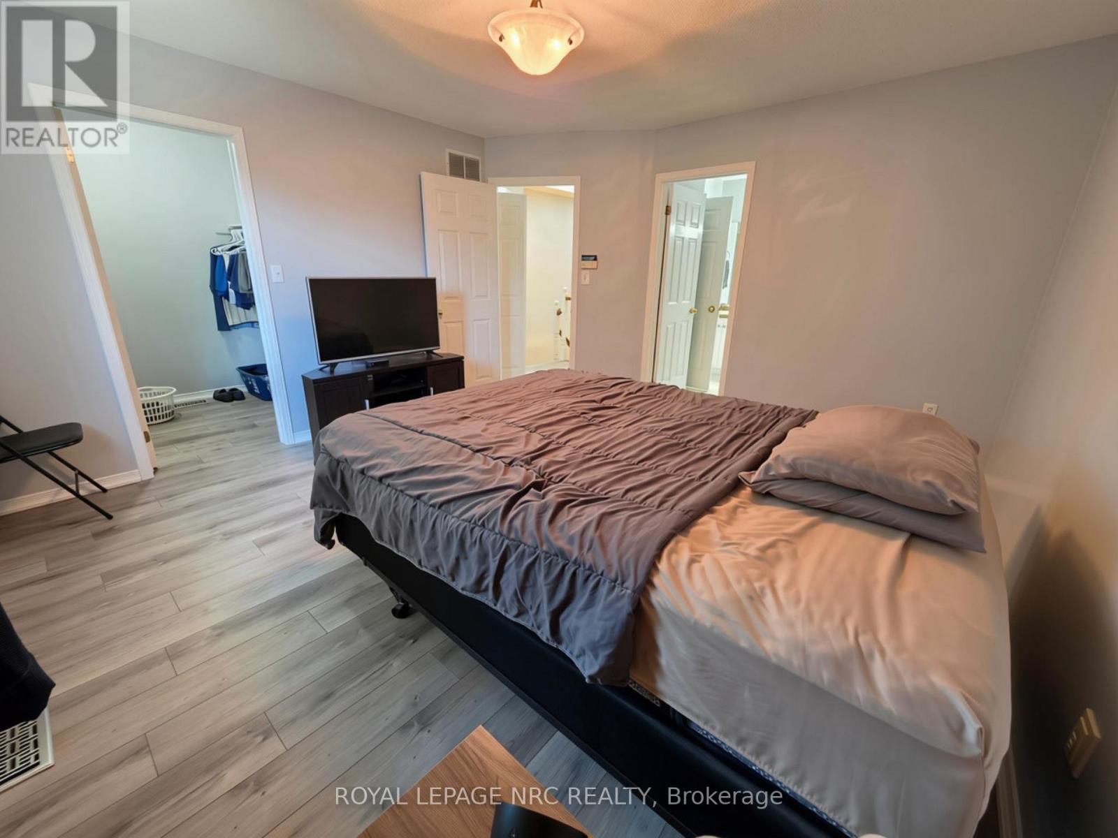 












28 - 5070 DRUMMOND ROAD

,
Niagara Falls (Cherrywood),




Ontario
L2E6E4

