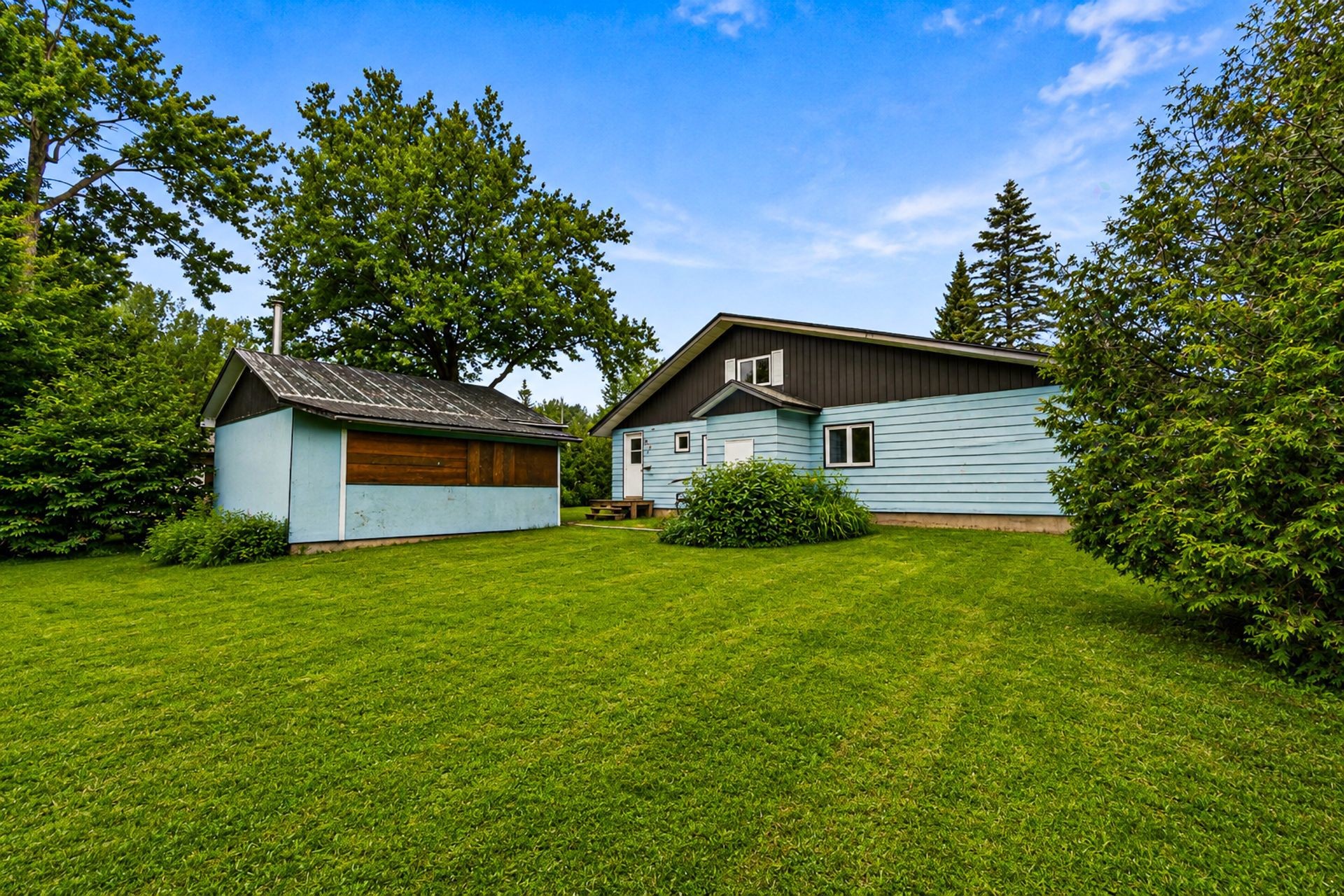 









135


Rue du Cap

,
Saint-Colomban,




QC
J5K2G6

