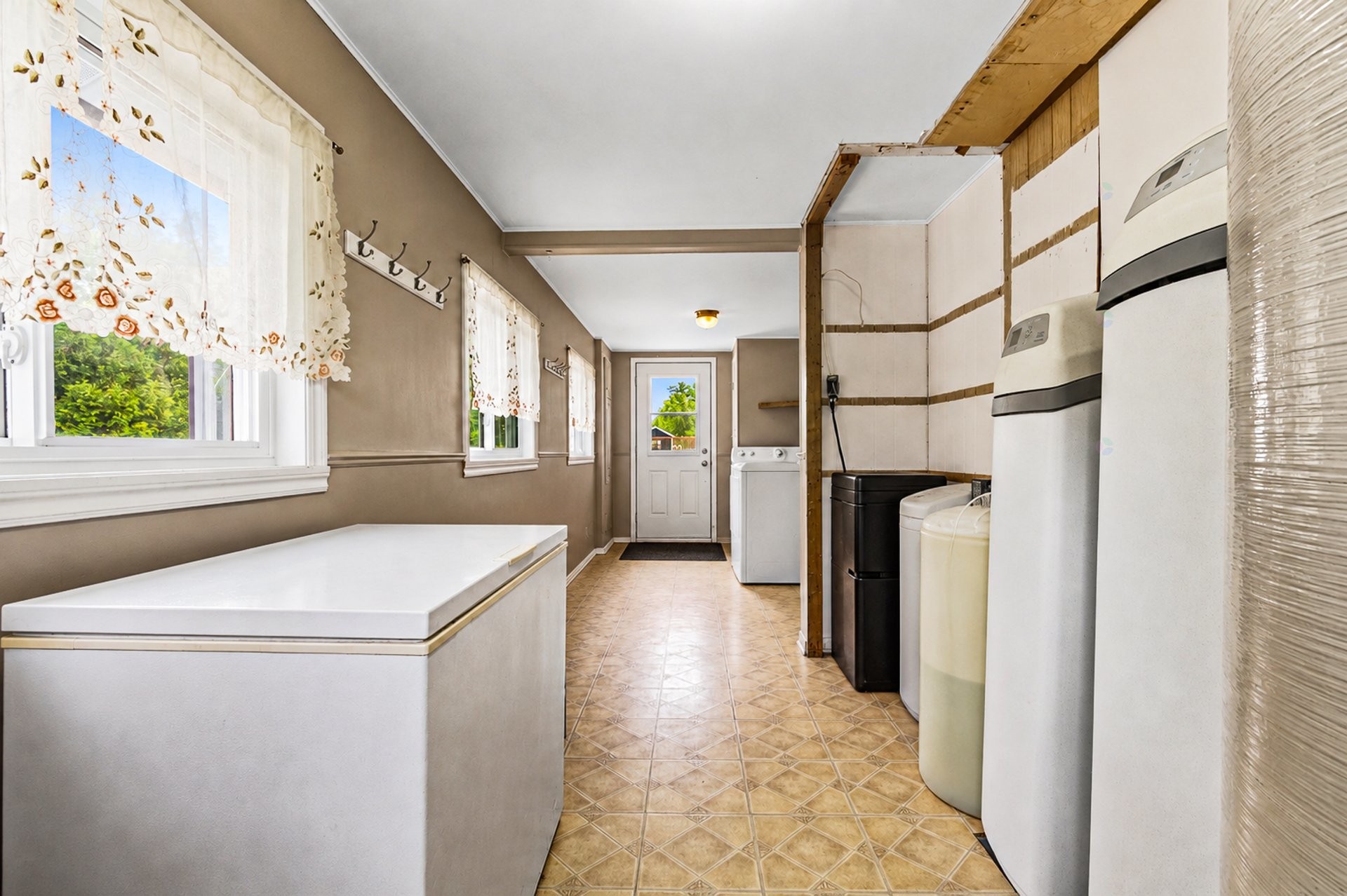 









135


Rue du Cap

,
Saint-Colomban,




QC
J5K2G6

