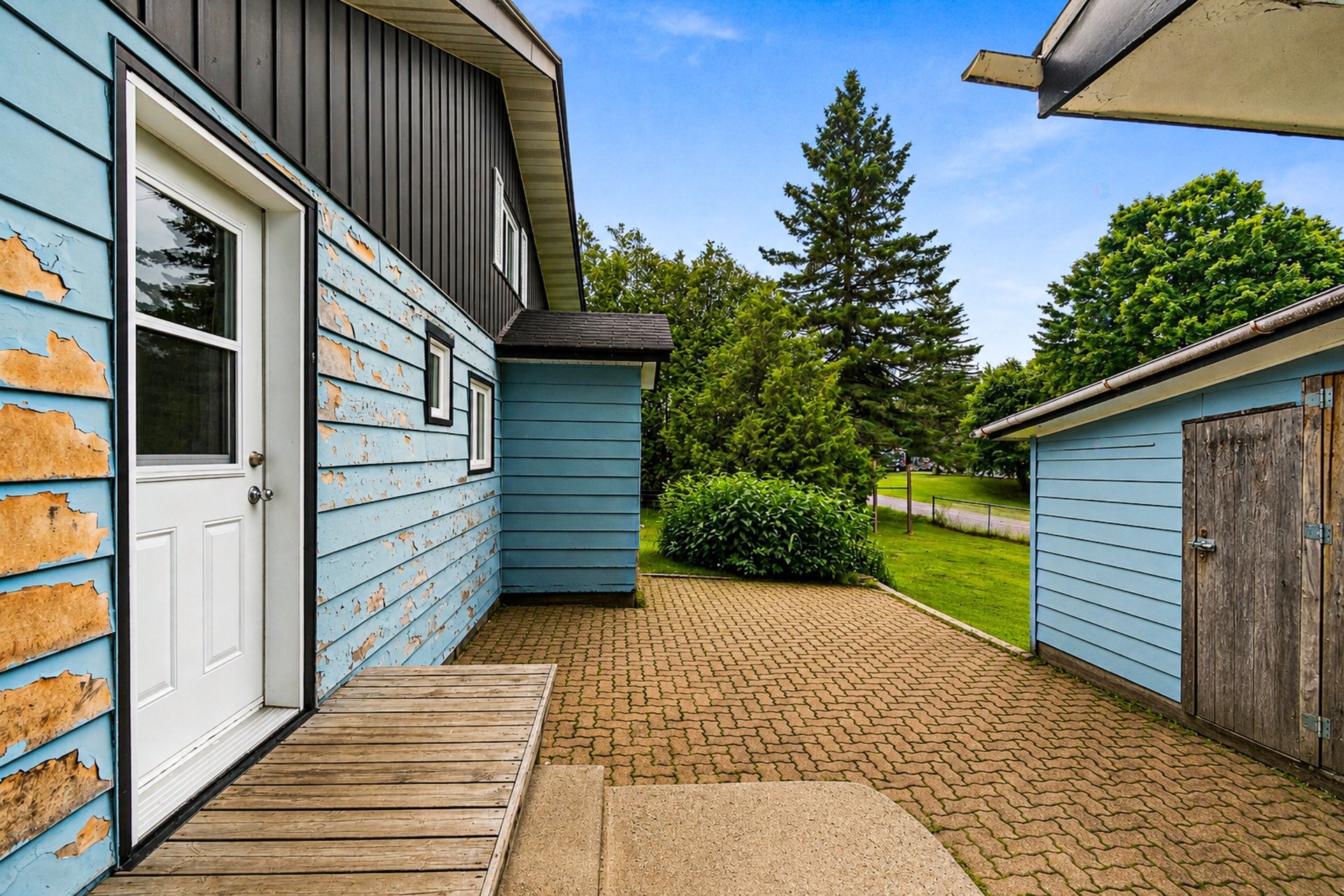 









135


Rue du Cap

,
Saint-Colomban,




QC
J5K2G6

