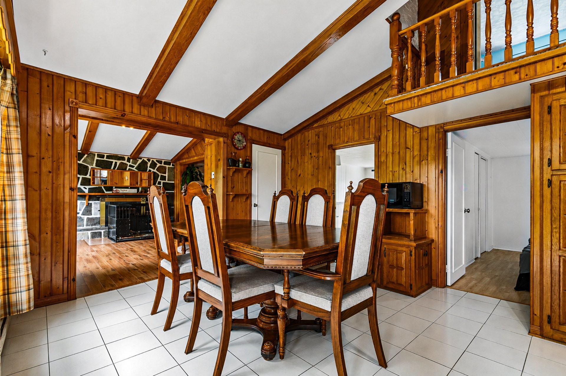 









135


Rue du Cap

,
Saint-Colomban,




QC
J5K2G6

