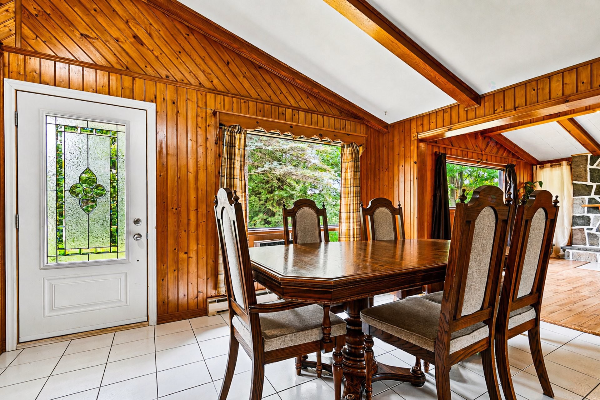 









135


Rue du Cap

,
Saint-Colomban,




QC
J5K2G6

