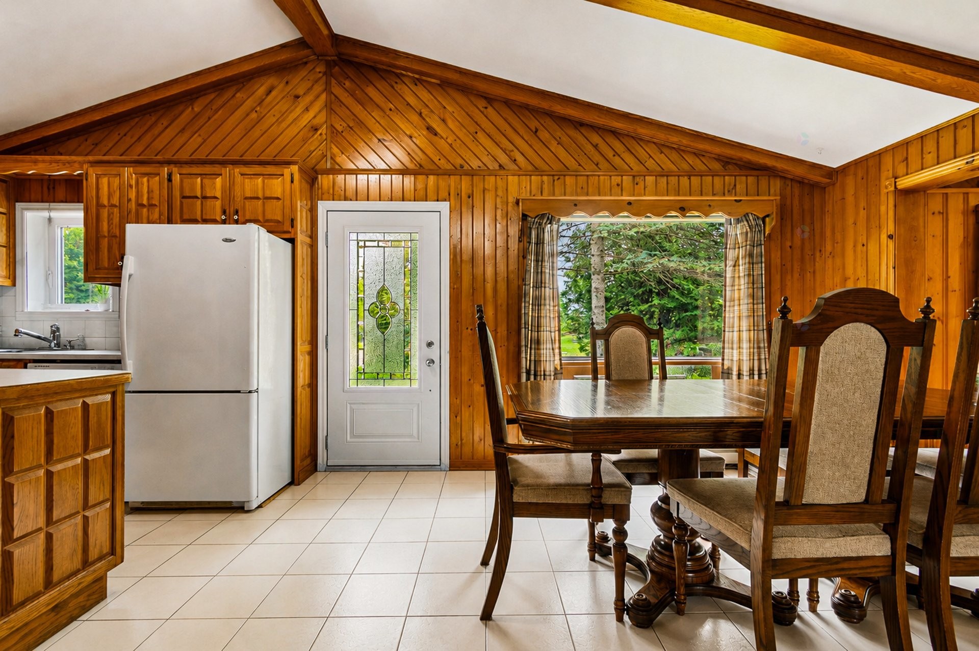 









135


Rue du Cap

,
Saint-Colomban,




QC
J5K2G6


