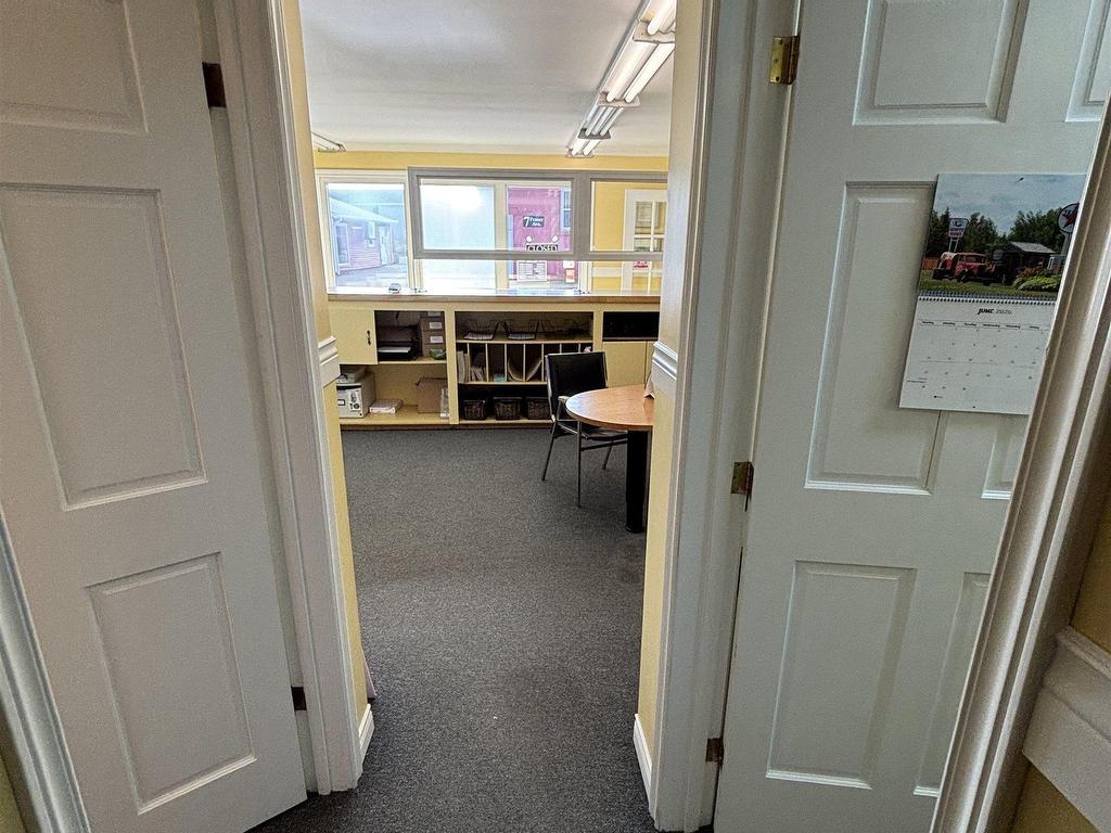 












14 Fraser Avenue

,
Sydney Mines,




NS
B1V 2B7

