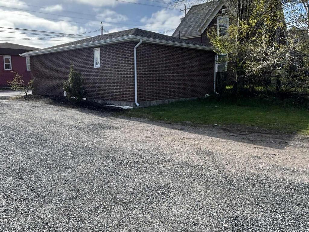 












14 Fraser Avenue

,
Sydney Mines,




NS
B1V 2B7

