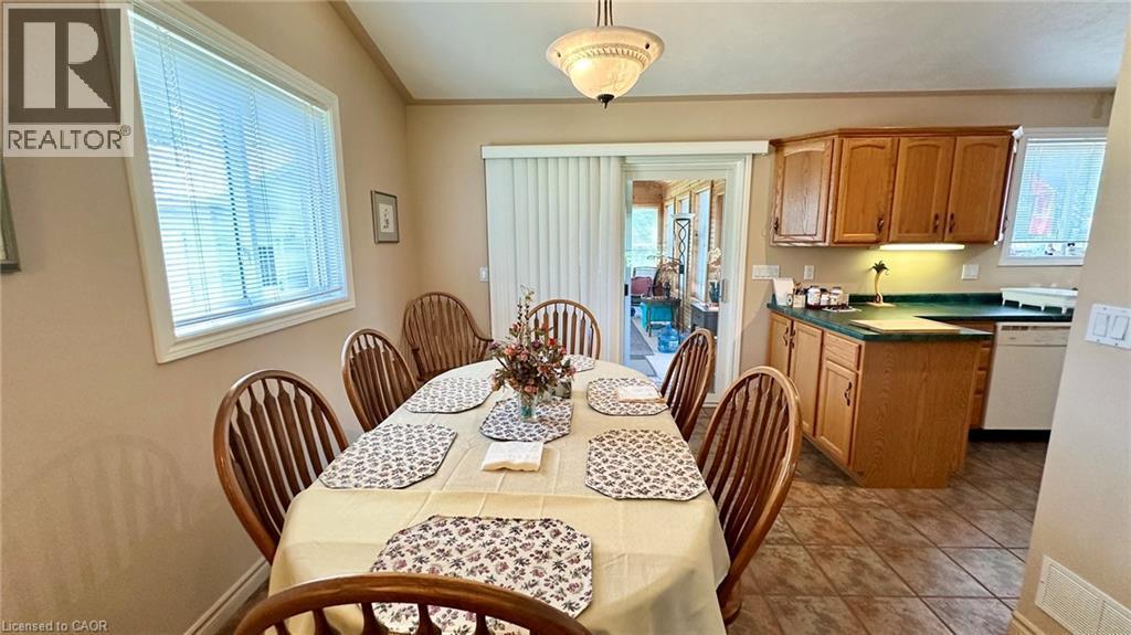 












418 LAKESHORE Road

,
Selkirk,




Ontario
N0A1P0

