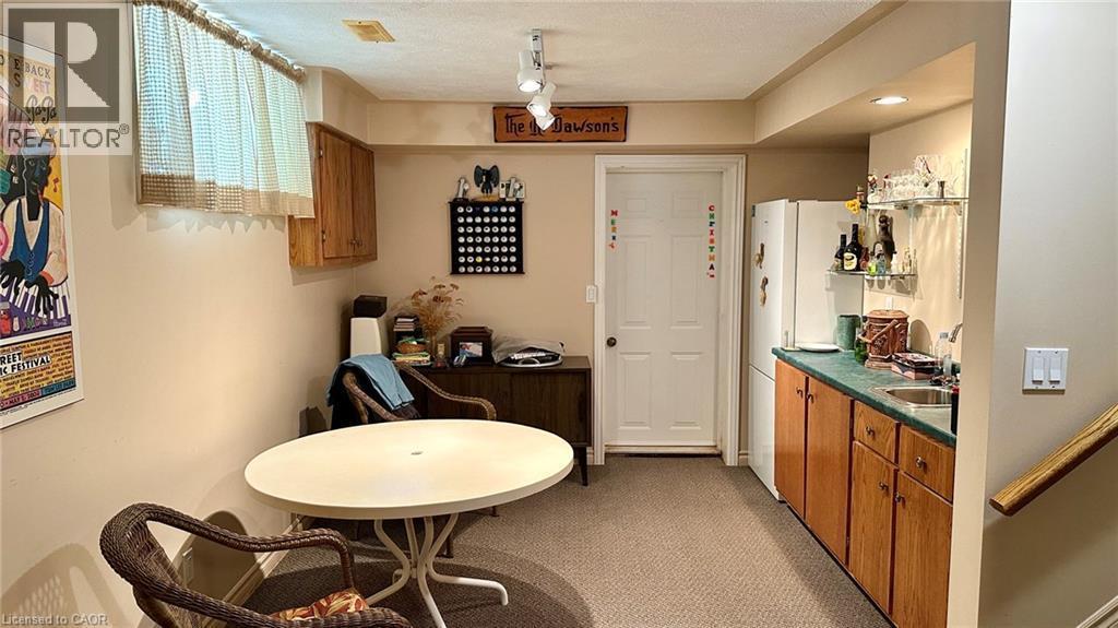 












418 LAKESHORE Road

,
Selkirk,




Ontario
N0A1P0

