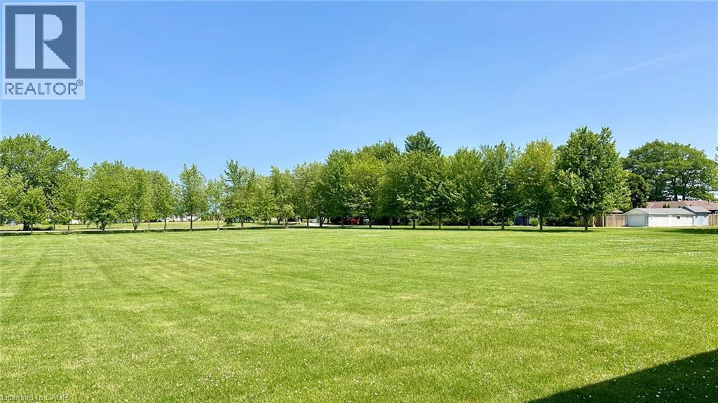 












418 LAKESHORE Road

,
Selkirk,




Ontario
N0A1P0

