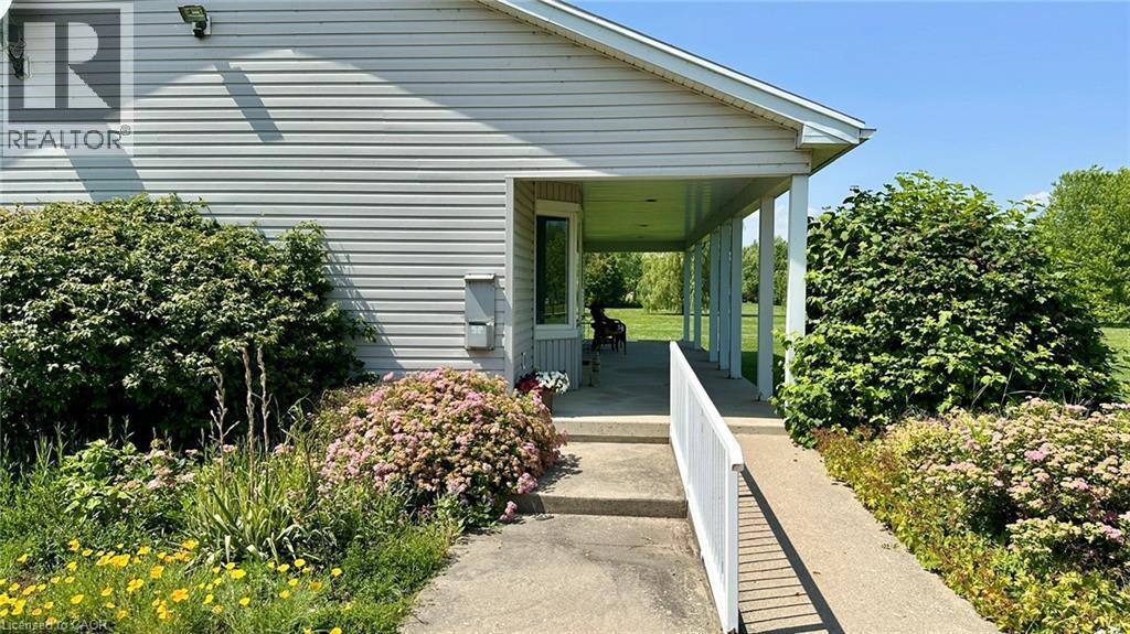 












418 LAKESHORE Road

,
Selkirk,




Ontario
N0A1P0

