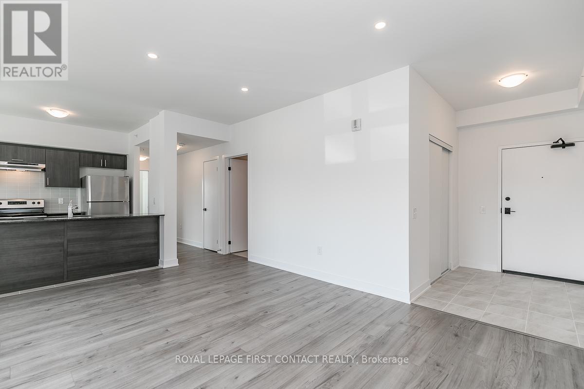 












101 - 8 CULINARY LANE

,
Barrie,




Ontario
L9J0J9

