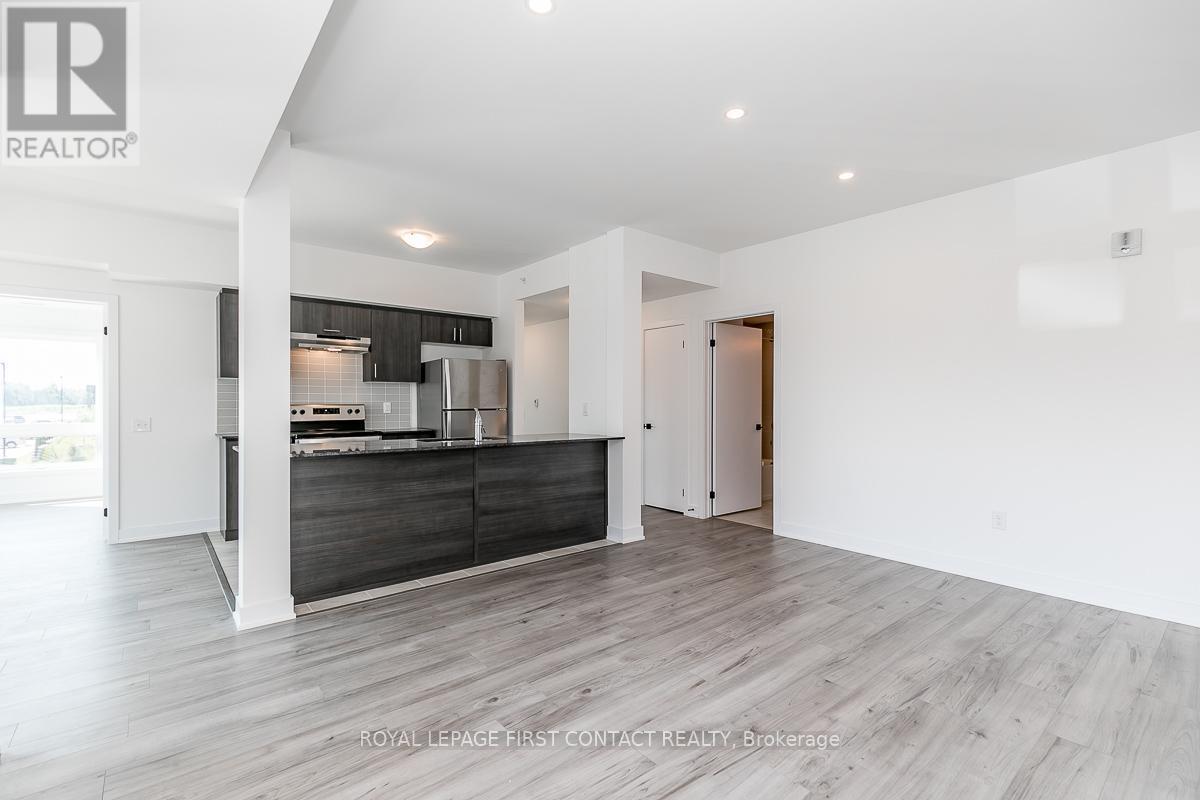 












101 - 8 CULINARY LANE

,
Barrie,




Ontario
L9J0J9

