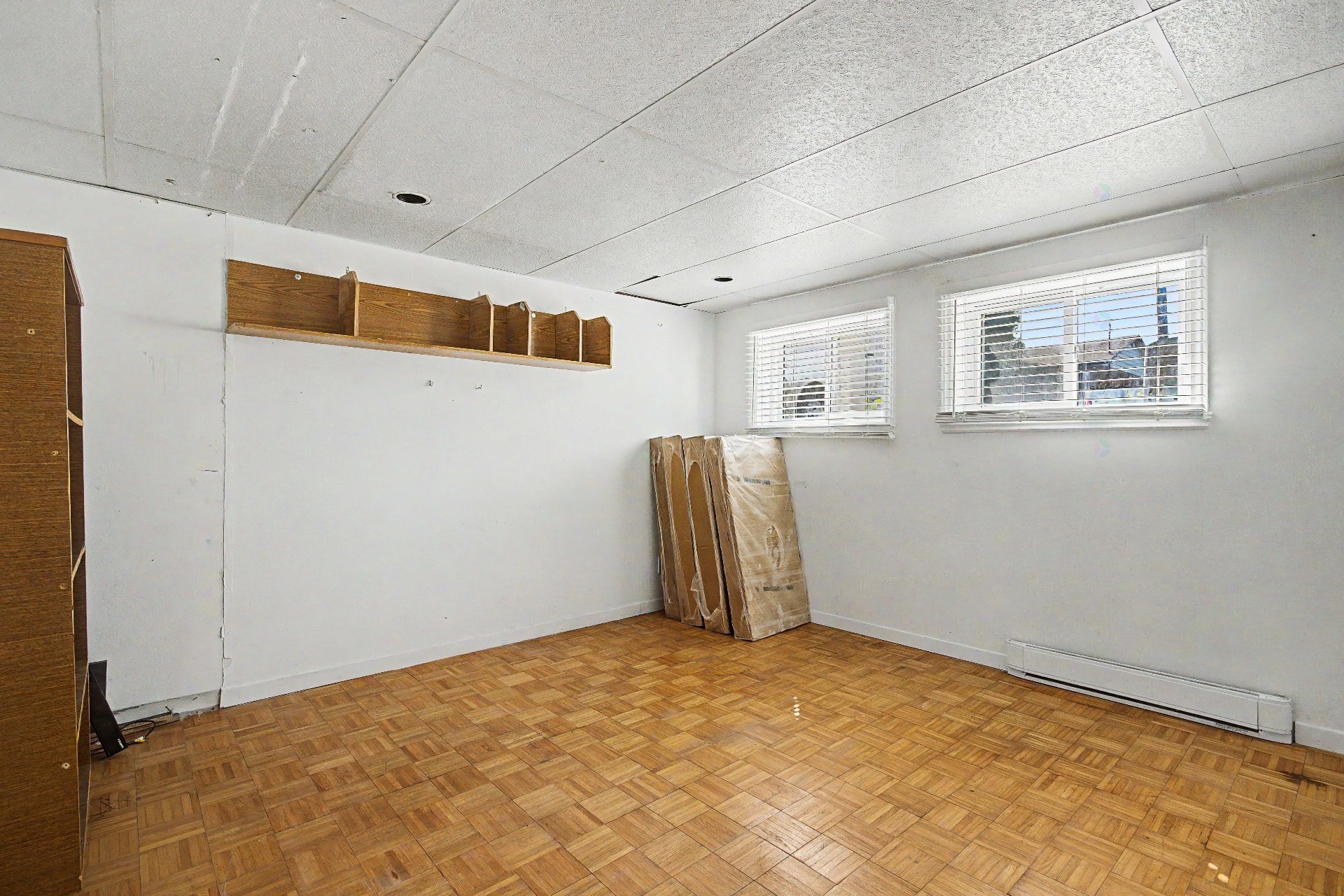 









1453


Rue De Gaulle

,
Longueuil (Saint-Hubert),




QC
J4T1M5


