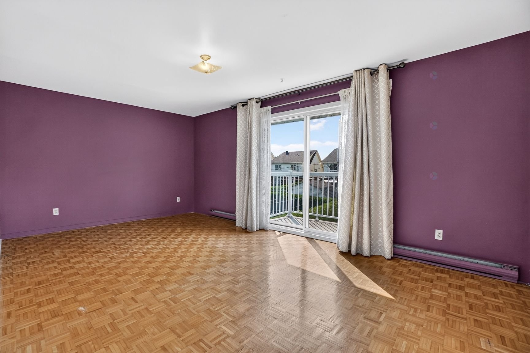 









1256


Rue Gauthier

,
Longueuil (Saint-Hubert),




QC
J4T3N7


