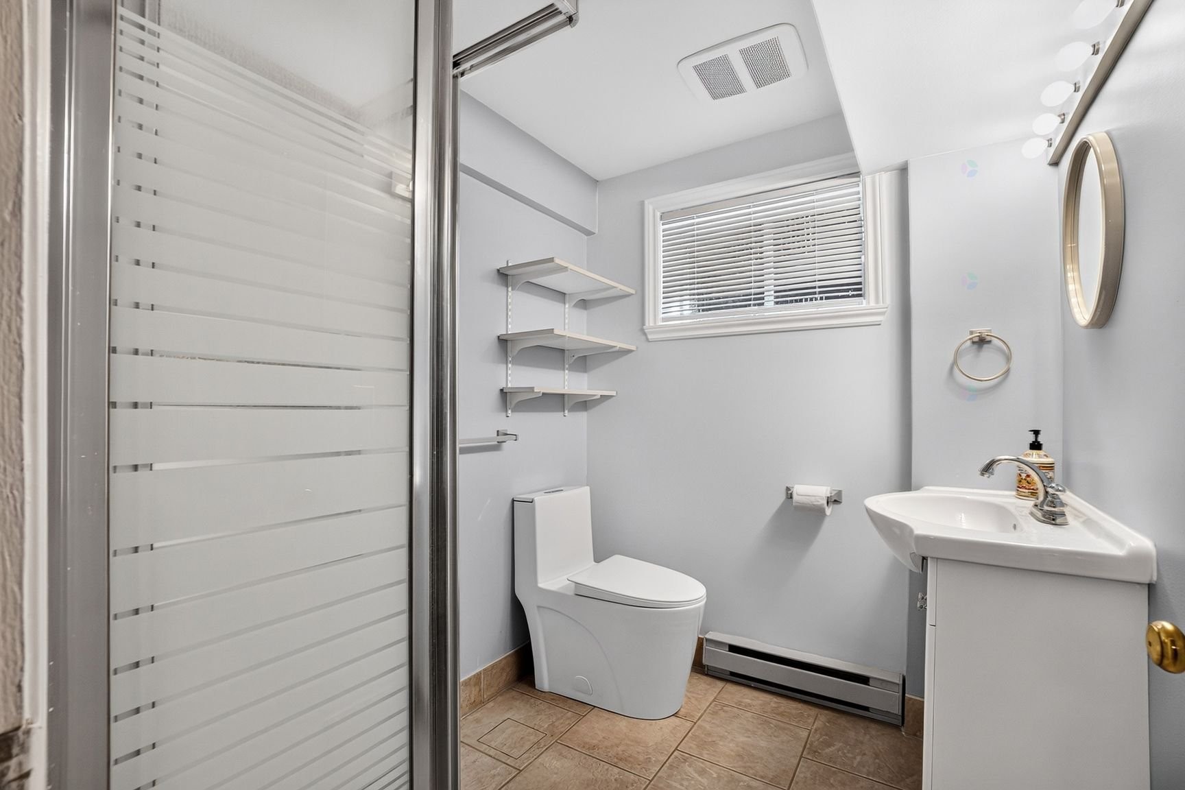 









1256


Rue Gauthier

,
Longueuil (Saint-Hubert),




QC
J4T3N7

