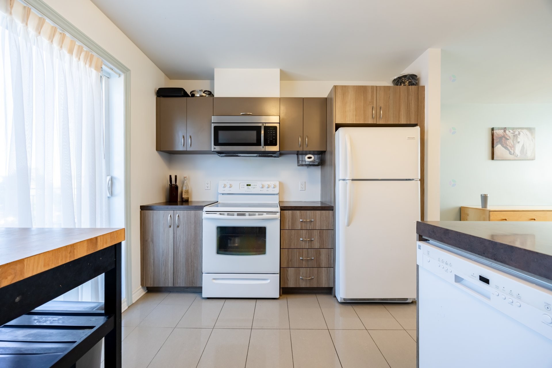









221


Boul. Bouchard

, 6,
Dorval,




QC
H9S1A9

