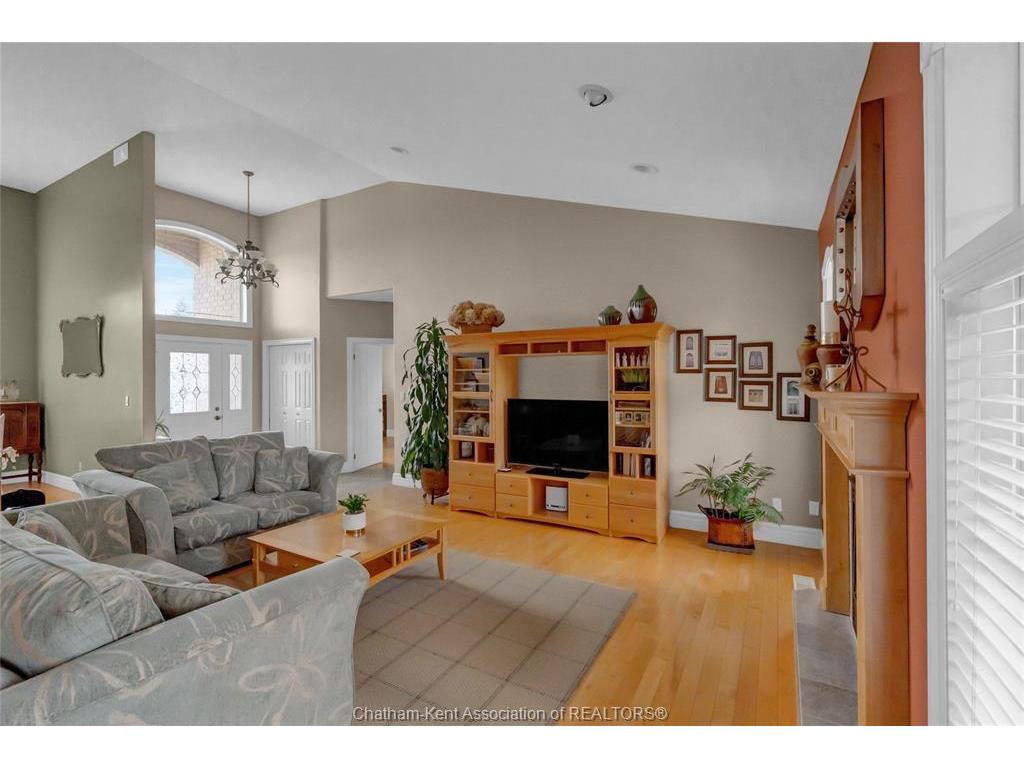 









95


Henry O'Way

...,
Chatham,




ON
N7L 5M4

