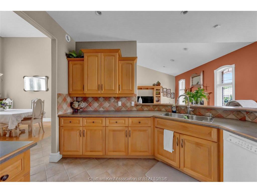 









95


Henry O'Way

...,
Chatham,




ON
N7L 5M4

