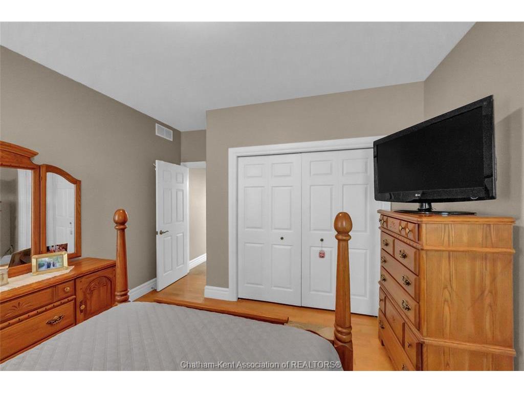 









95


Henry O'Way

...,
Chatham,




ON
N7L 5M4

