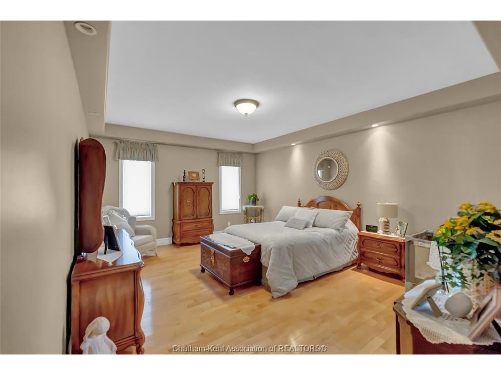 









95


Henry O'Way

...,
Chatham,




ON
N7L 5M4

