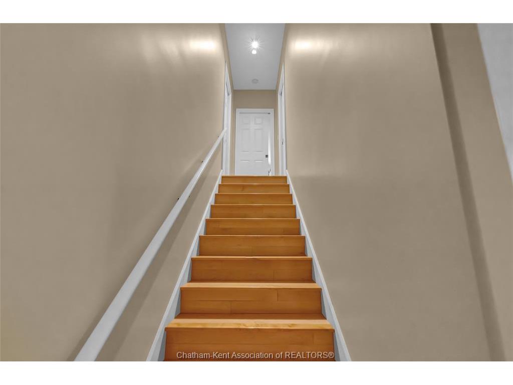 









95


Henry O'Way

...,
Chatham,




ON
N7L 5M4

