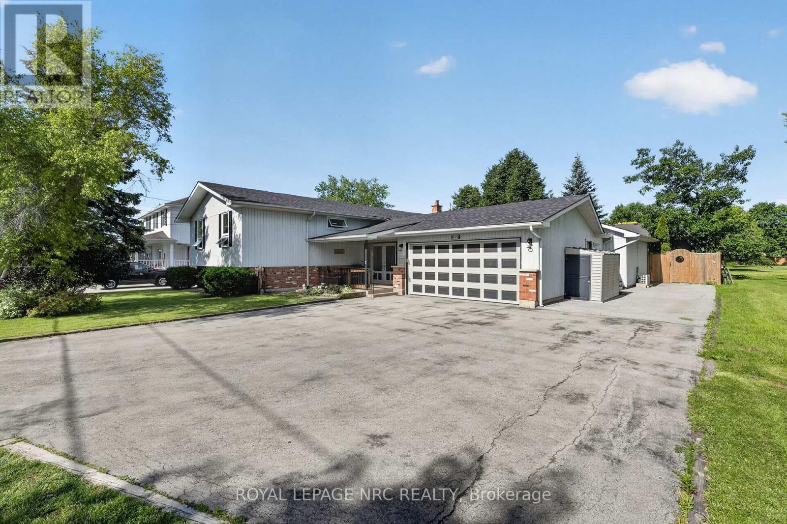 












979 CRESCENT ROAD

,
Fort Erie (Crescent Park),




Ontario
L2A4R6

