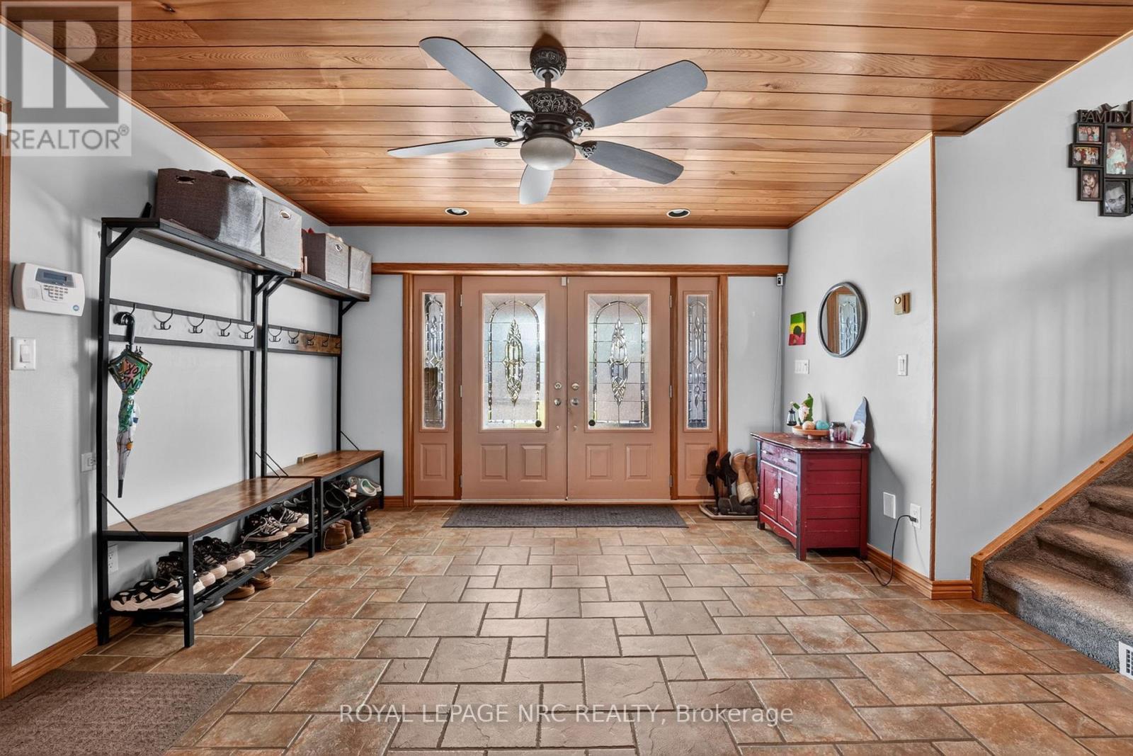 












979 CRESCENT ROAD

,
Fort Erie (Crescent Park),




Ontario
L2A4R6

