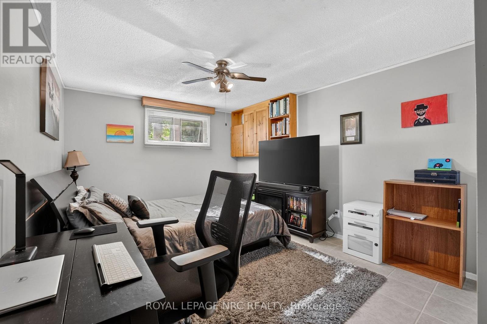 












979 CRESCENT ROAD

,
Fort Erie (Crescent Park),




Ontario
L2A4R6

