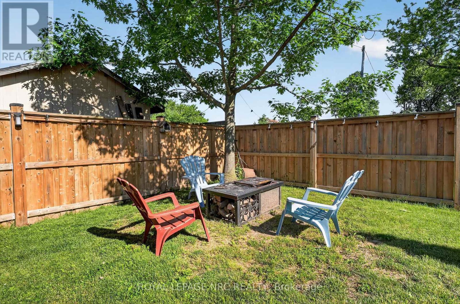 












979 CRESCENT ROAD

,
Fort Erie (Crescent Park),




Ontario
L2A4R6


