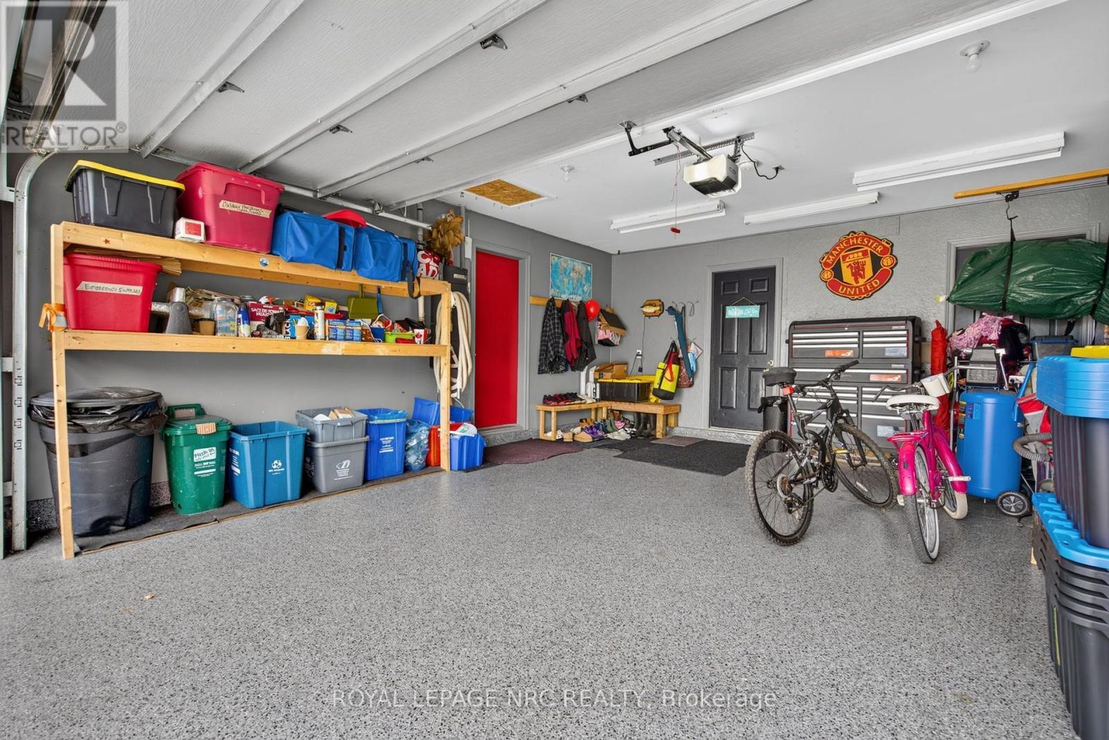 












979 CRESCENT ROAD

,
Fort Erie (Crescent Park),




Ontario
L2A4R6

