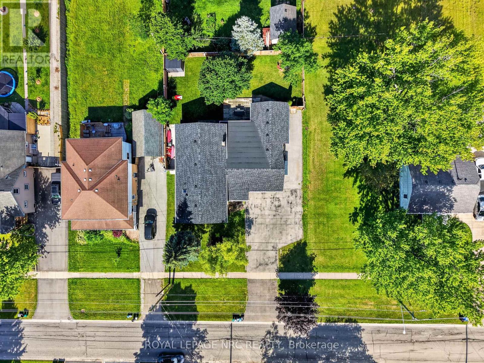 












979 CRESCENT ROAD

,
Fort Erie (Crescent Park),




Ontario
L2A4R6

