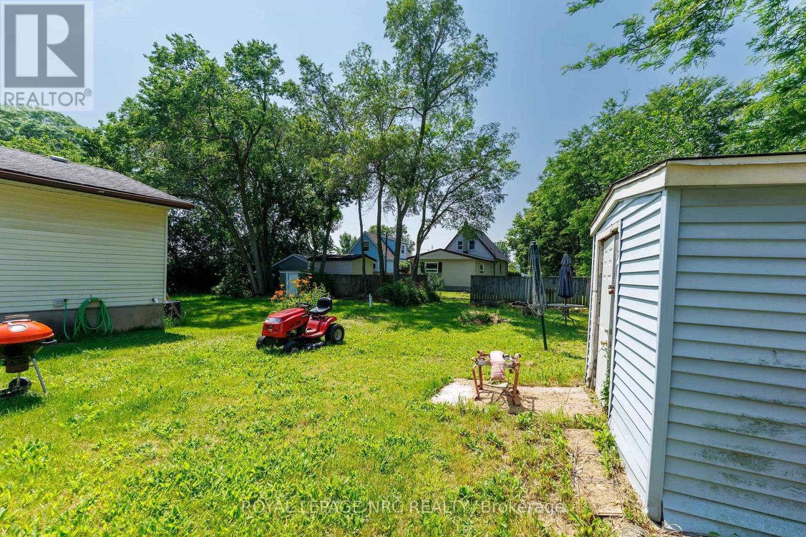 












1 CUMMING STREET

,
St. Catharines (Western Hill),




Ontario
L2S1H6

