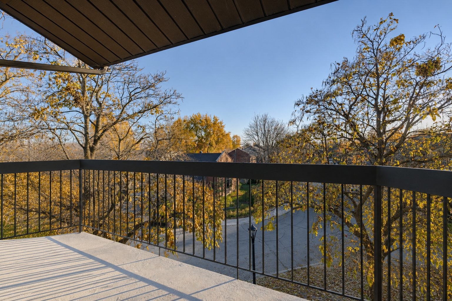 









1071


Av. Berthe-Louard

, 302,
Montréal (Ahuntsic-Cartierville),




QC
H2M2J6

