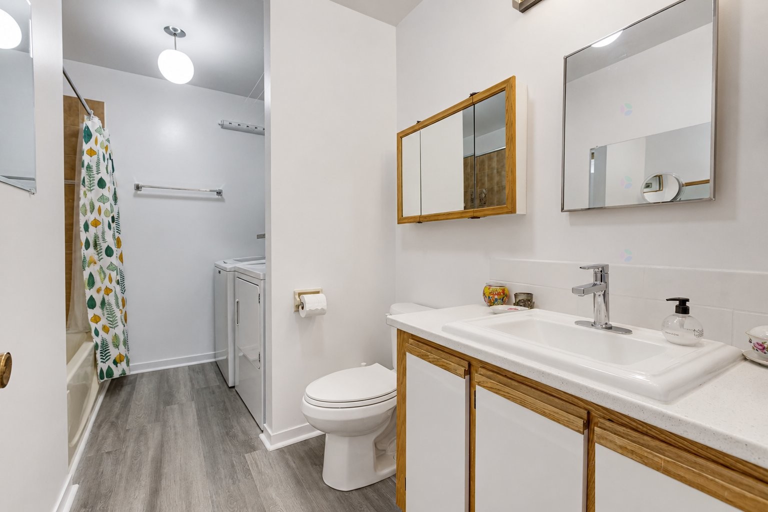 









1071


Av. Berthe-Louard

, 302,
Montréal (Ahuntsic-Cartierville),




QC
H2M2J6

