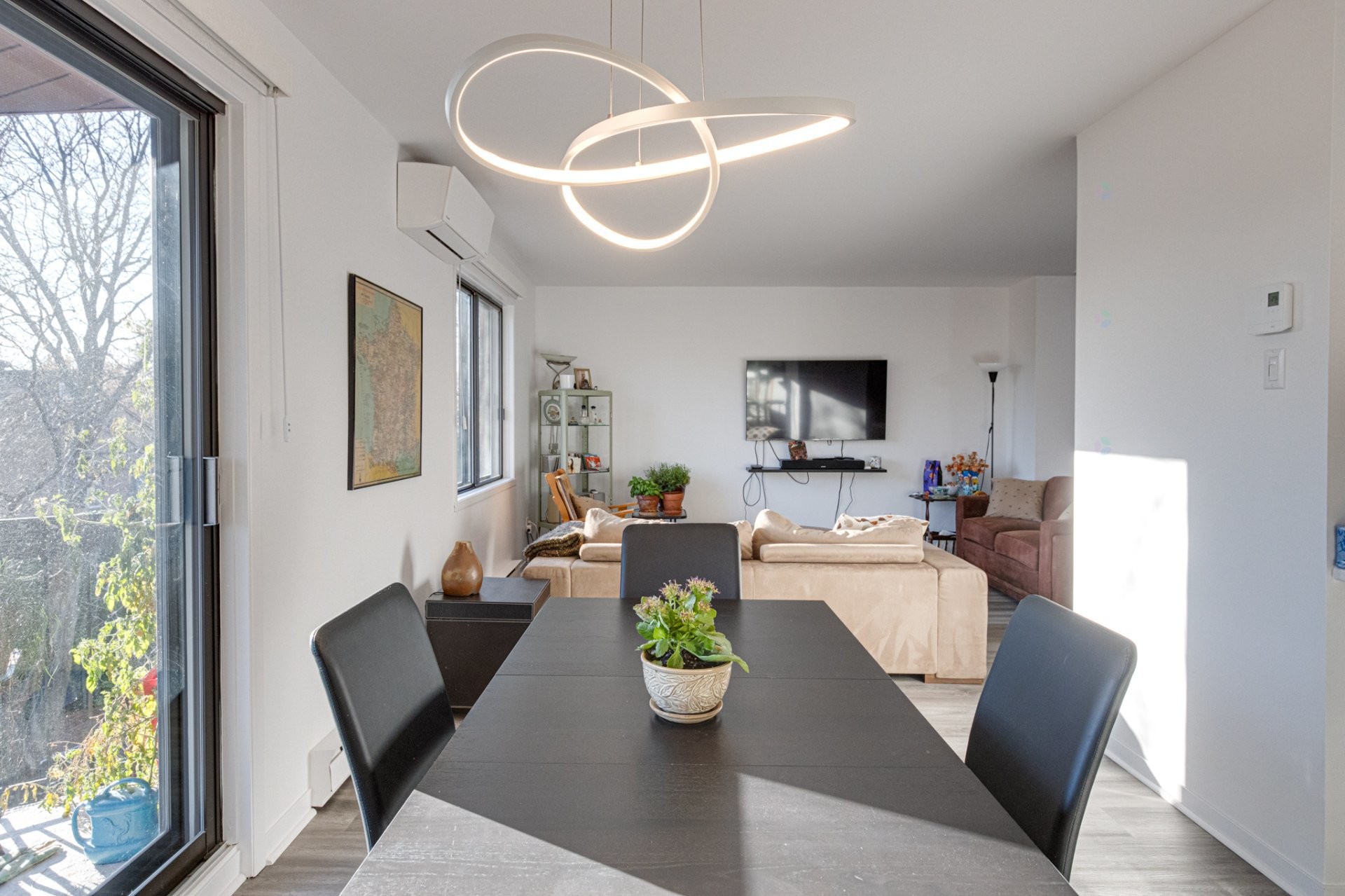









1071


Av. Berthe-Louard

, 302,
Montréal (Ahuntsic-Cartierville),




QC
H2M2J6

