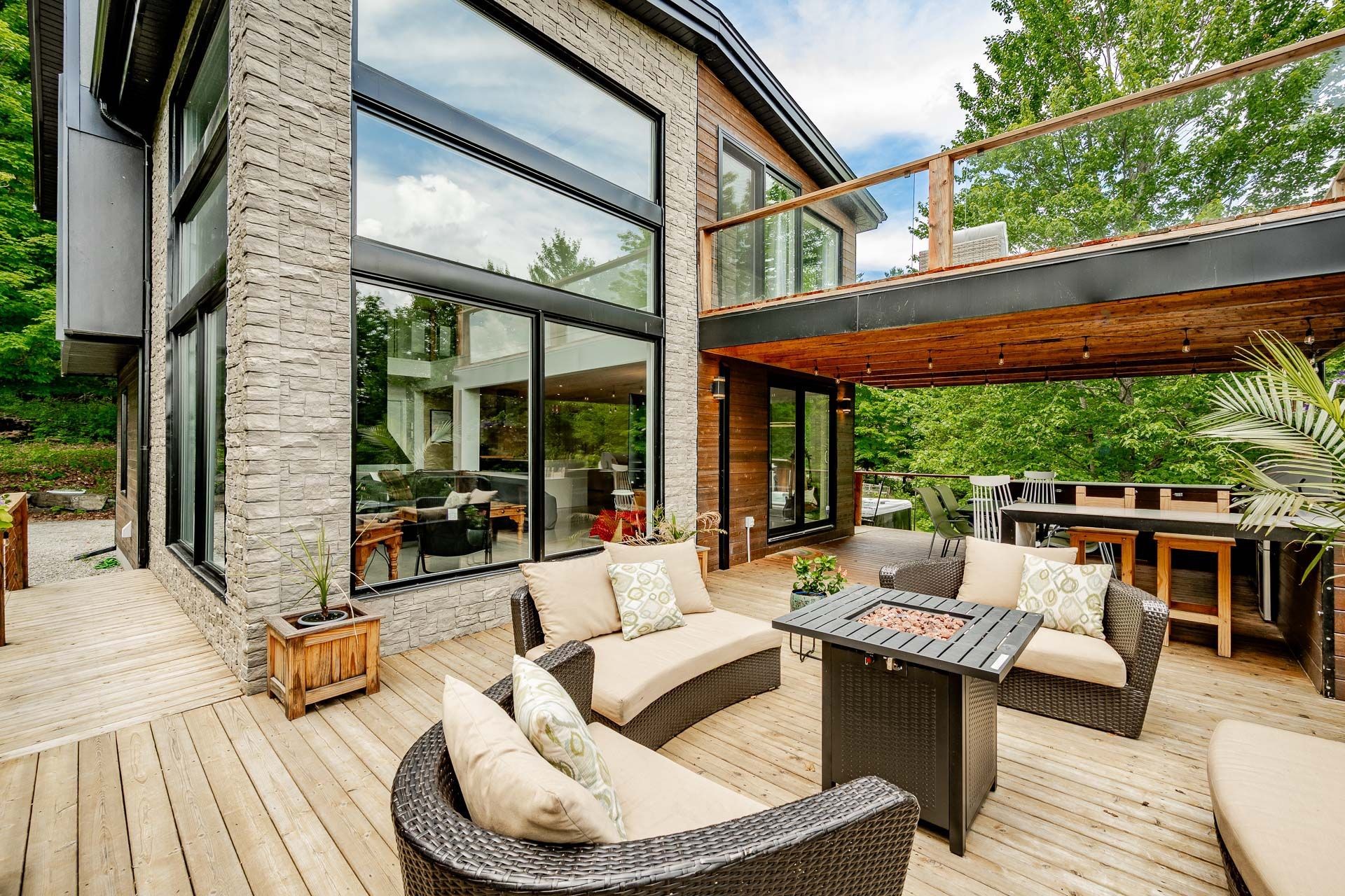 









1460


Ch. Riverview

,
Sherbrooke (Lennoxville),




QC
J1M0B2

