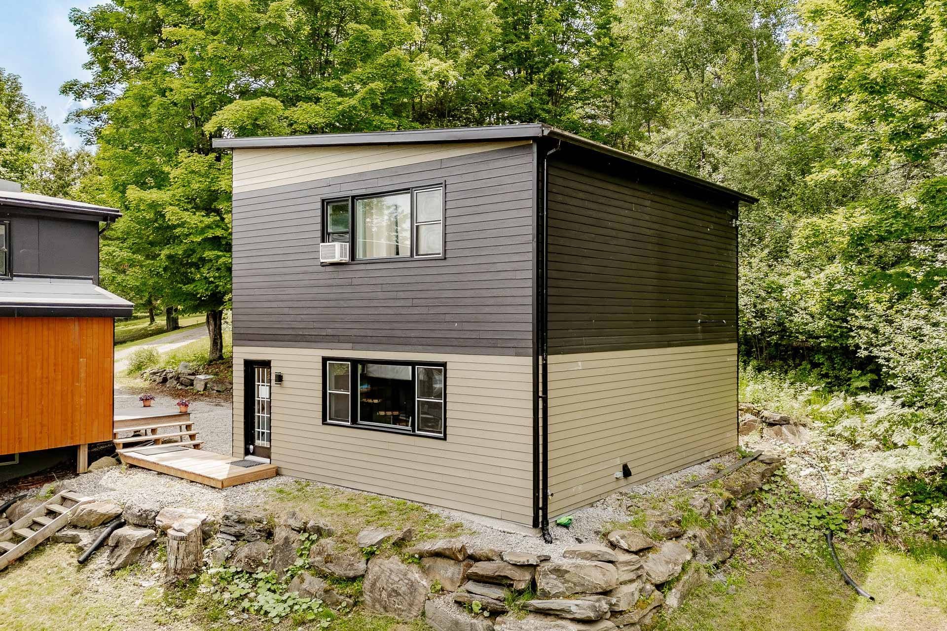 









1460


Ch. Riverview

,
Sherbrooke (Lennoxville),




QC
J1M0B2

